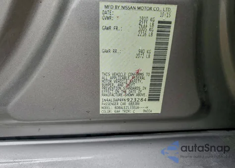 2015 Nissan Altima 2.5 z USA, uszkodzony, nr VIN 1N4AL3AP4FN923284